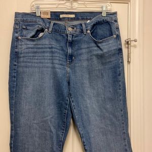 New w/ tags Levi classic boot cut size 16 jeans